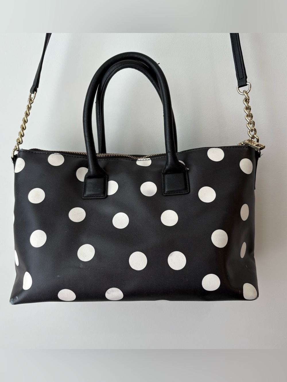 Karl Lagerfeld Purse π€π€ - Picture 6 of 7